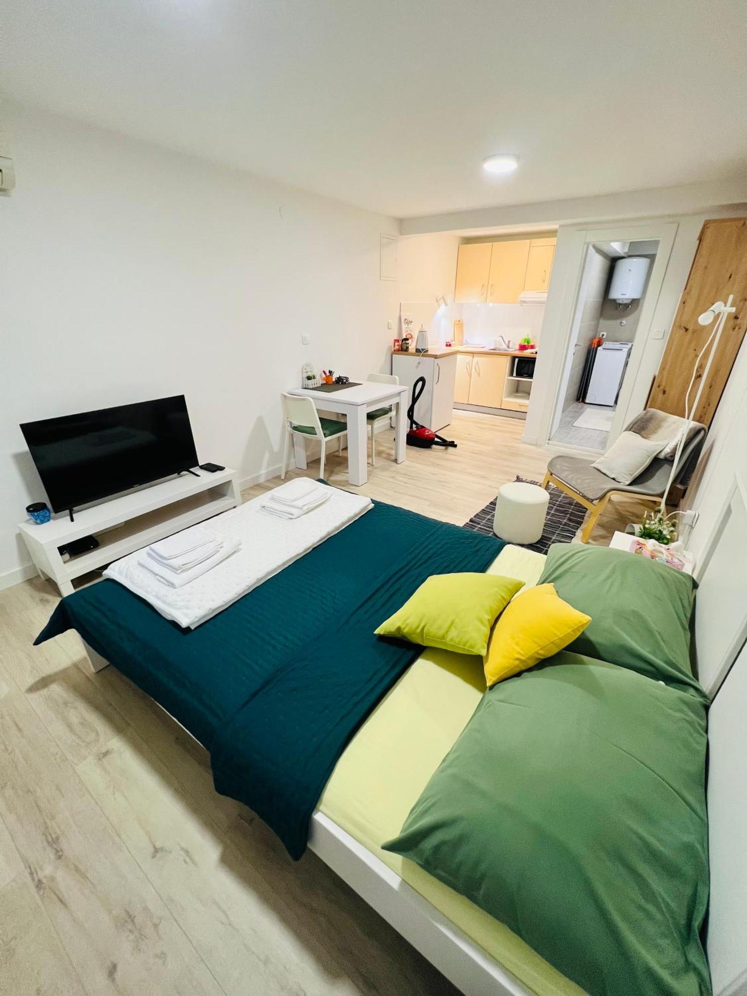 Central Moon Apartment No.2 Split Ngoại thất bức ảnh